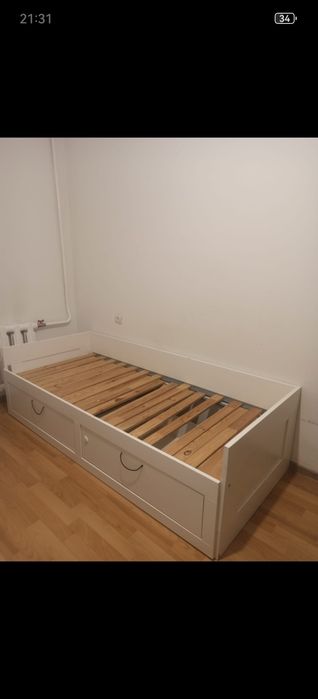 Мебель шкаф, кровать, стол