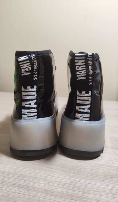 Продам демисезонные ботинки