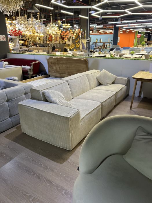 Бескаркасные диваны и кресло