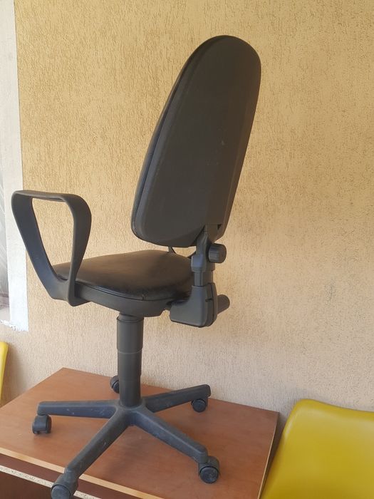 Scaun ergonomic cu manere