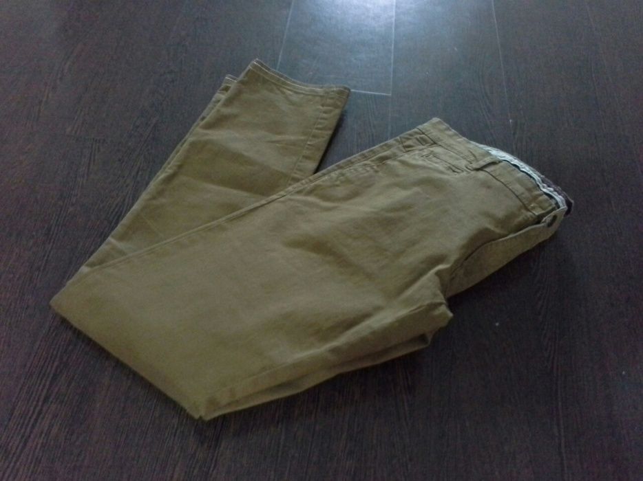 Pantaloni ZARA 44
