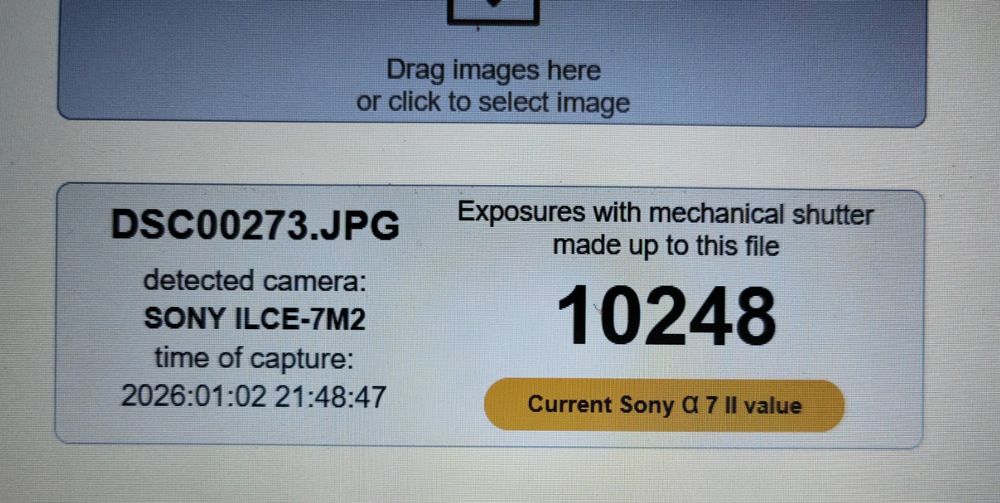 Sony A7 II + SmallRig Cage + VG-C2EM Grip + КАТО НОВ, 10 248 кадъра