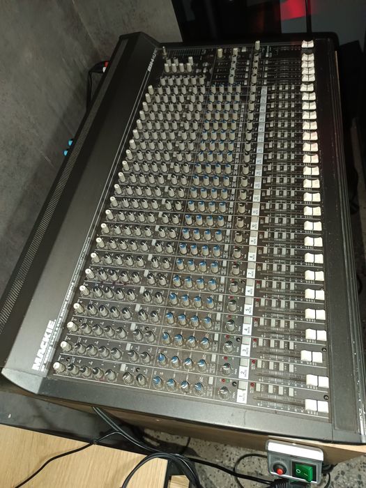 PEAVEY USA окомплектована оригинална система за група