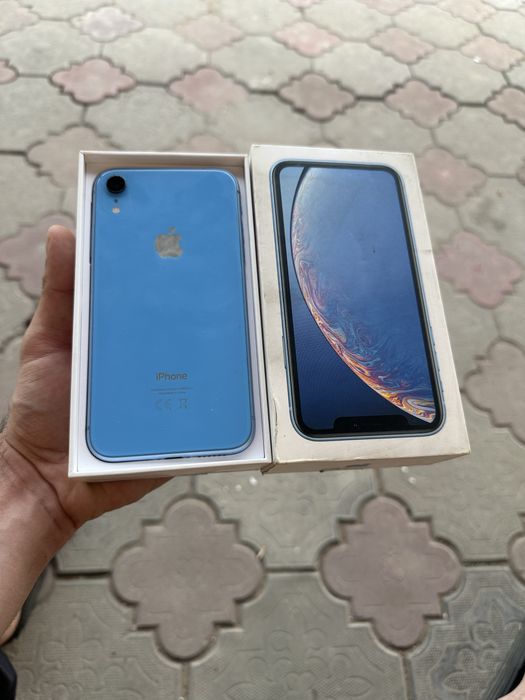 Продам телефон Айфон XR