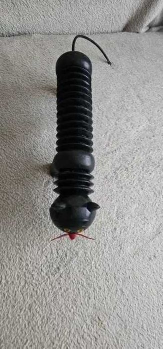 pisica armonica lunga neagra cu mustati  jucarie de colectie