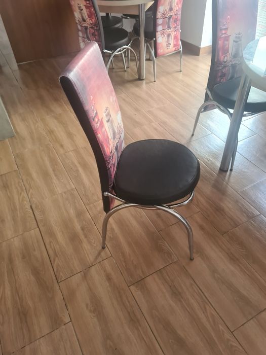 Masa rotunda 4 scaune