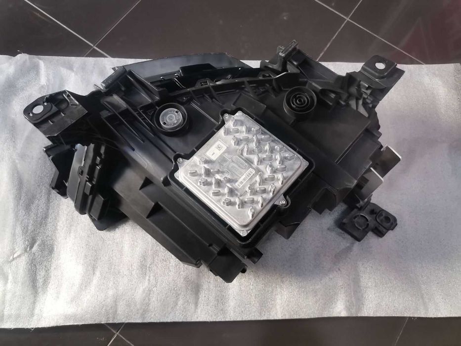 Фар Ляв Десен Opel Mokka II B LUX LED MATRIX 9834/016880/016680