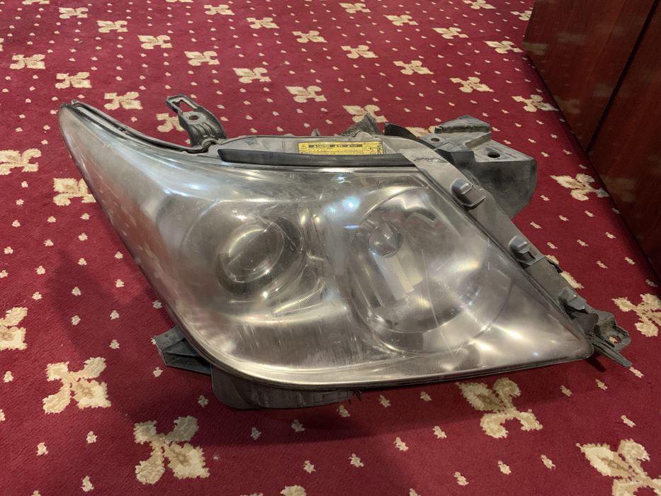 Фары от лексуса LX 570