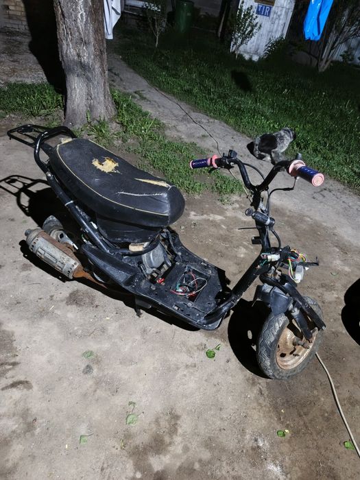 Продам китайский скутер ZIP