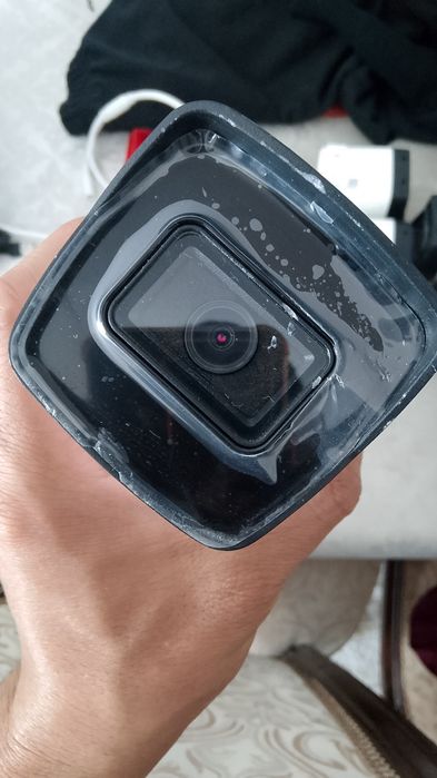 Продам видеокамеру hiwatch