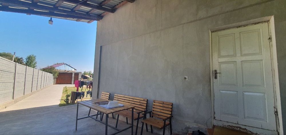 Чирчиқда 500 када Ховли сотилади 10.7 сотих