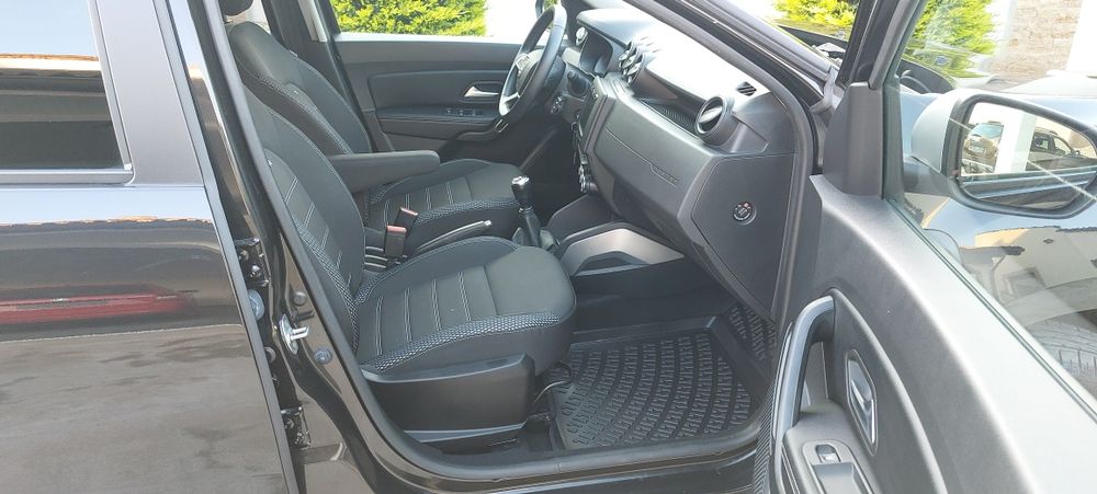 DACIA DUSTER Black Edition-1.6 SCE‼️-( Fără TURBO) EURO 6B-An 12/2019 ‼️ doar 97000 Km