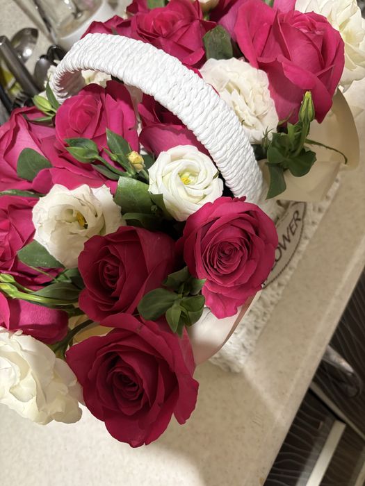 Цветок с корзиной