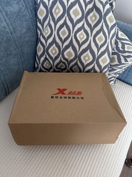 Кроссовки Xtep новые