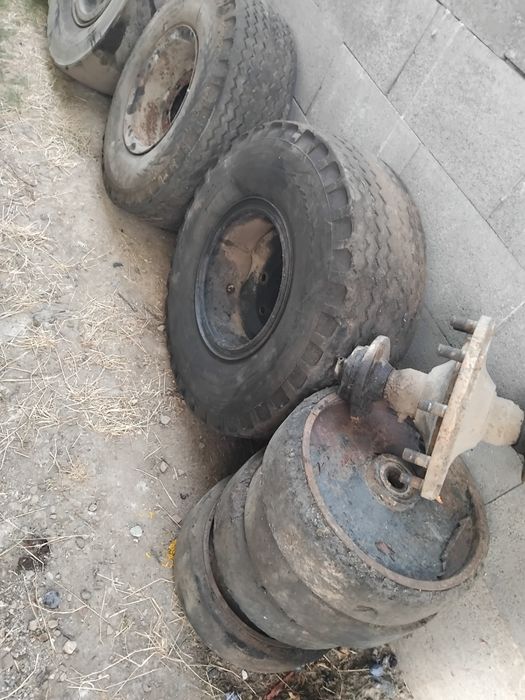 Vând roți  pentru remorcă