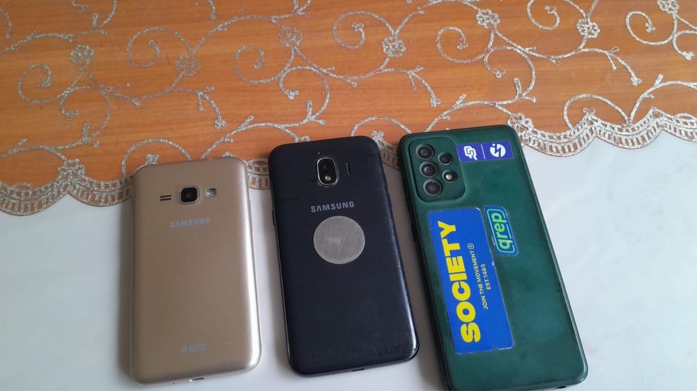 Телефон сатылады