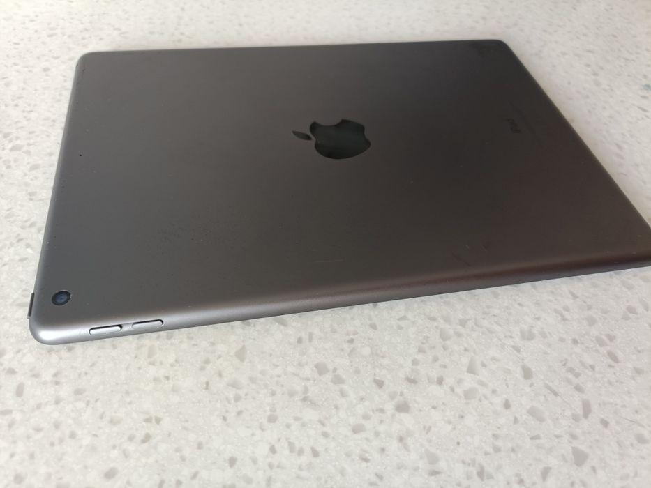 Ipad silver 64 гб