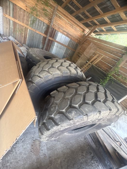 Гуми за фадрома Bridgestone 26.5R25 чисто нови