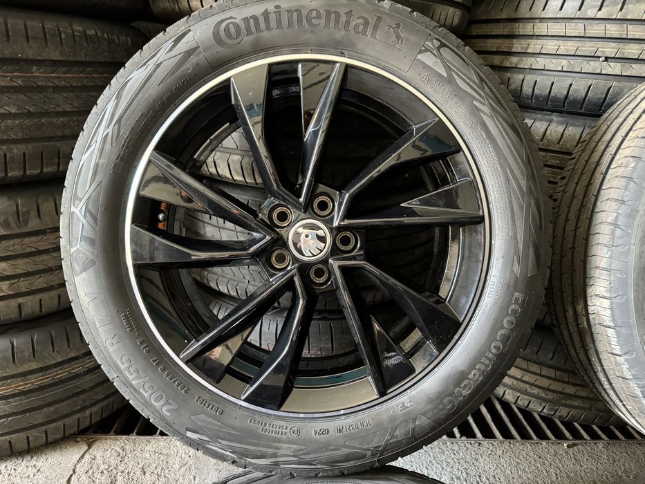 Jante Originale Skoda Scala Fabia R17 echipate vara noi 5x100