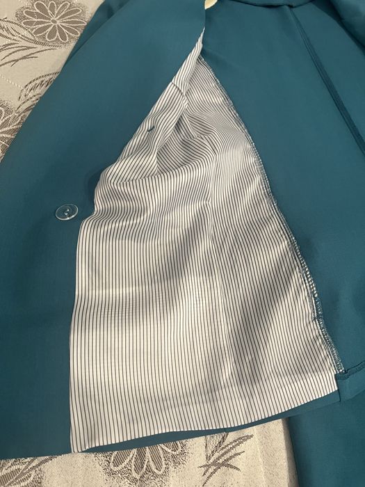 Женский брючной костюм