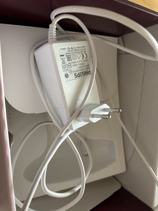 Фотоепилатор Philips Lumea Advanced SC1997 – Като нов (Пълен комплект)