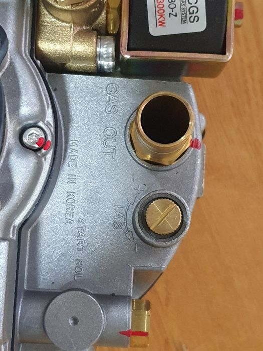 CGS газ редуктор сотилади