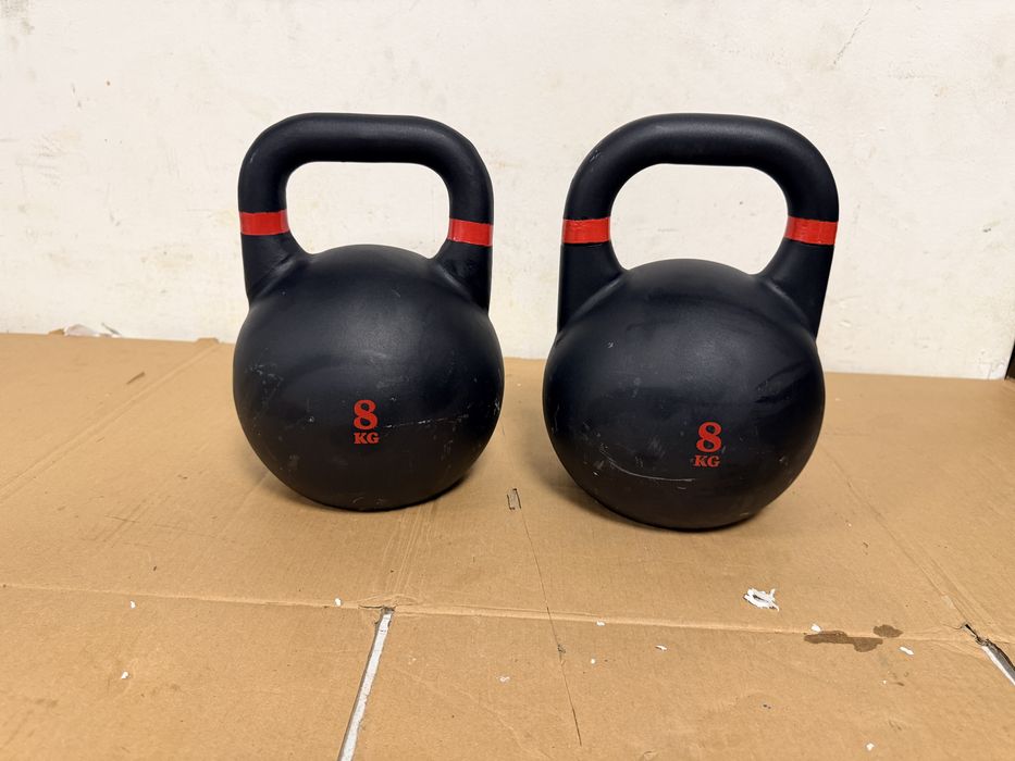 Set kettlebell de competitie 8 kg+8 kg=16 kg noi pret 250 lei
