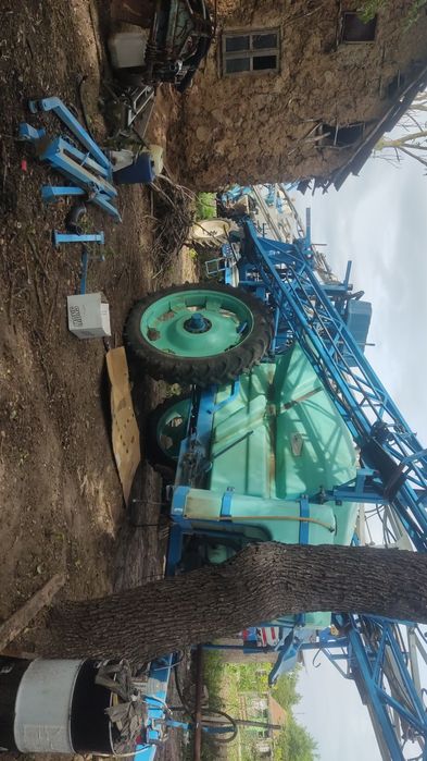 Dezmembrez instalație de erbicidat Berthoud Major