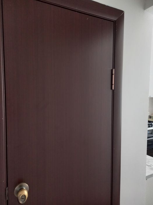 продаю пять дверей