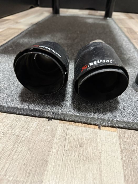 Накрайници за ауспух Akrapovic