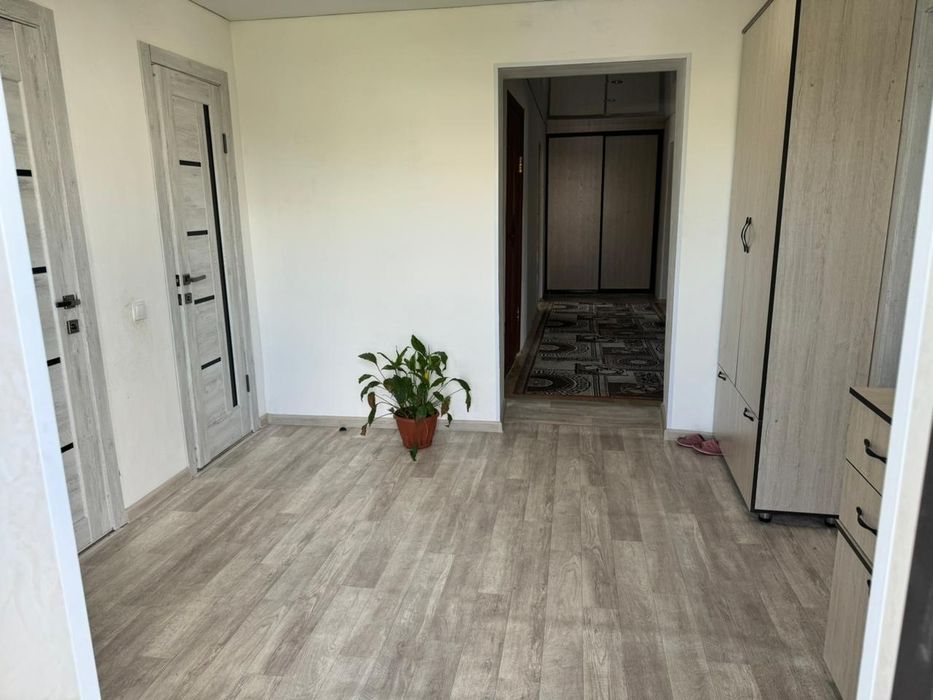 Продам квартиру полностью благоустроенную