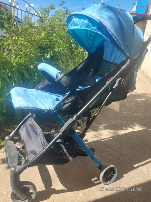 Коляска детская прогулочная