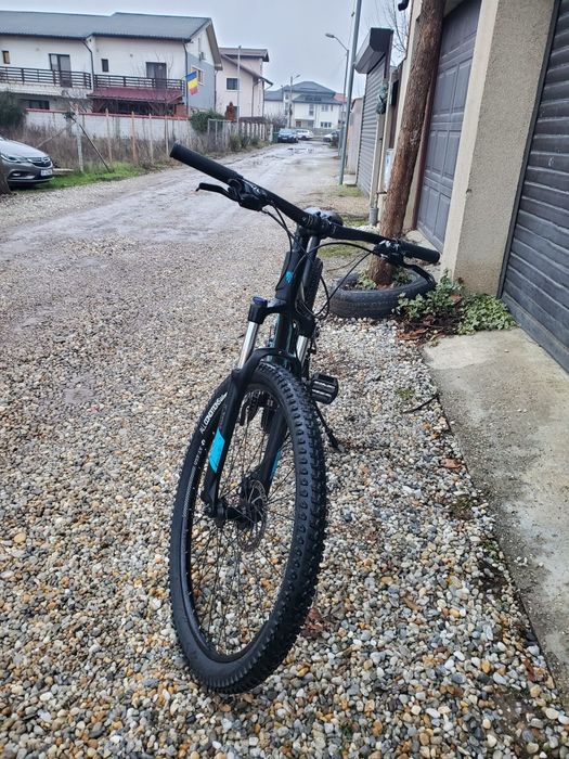 Bicicleta MTB Trek Marlin 5 27.5