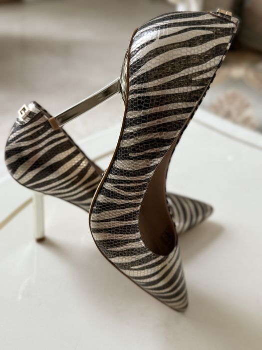 Дамски обувки Guess