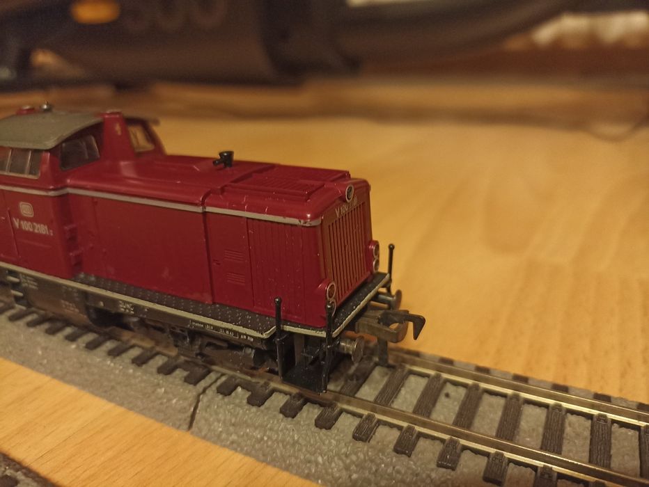 Vând locomotiva Fleischmann V100