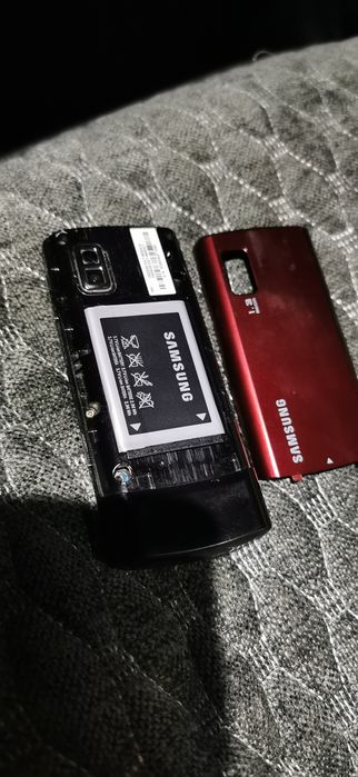 Мобильный телефон