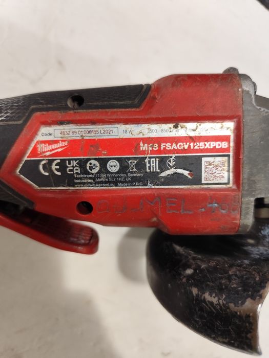 Безчетков ъглошлайф Милуоки Milwaukee M18 FSAGV125XPDB регулиране на о