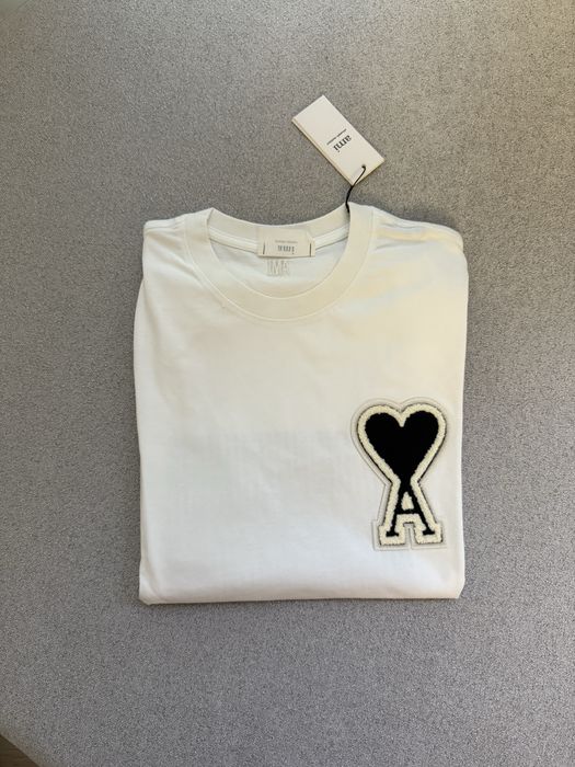 Продам футболки Ами 4 цвета