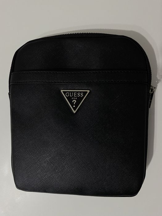 Продам барсетку Guess