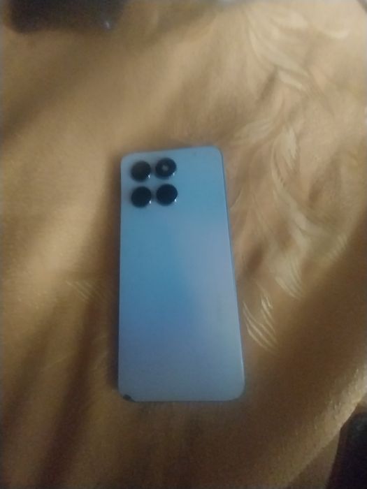 Продам Honor x6a на запчасти