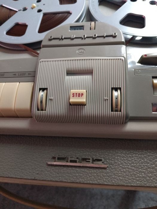 Radio  Hitachi și Tk 32 &tk141