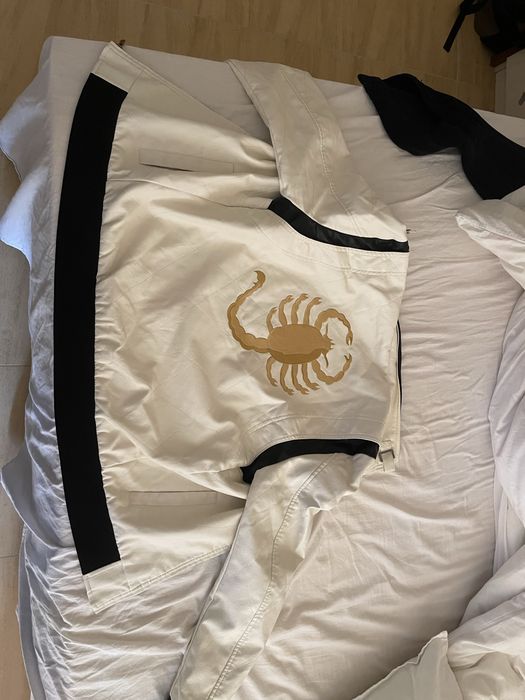 Есенна мъжка яке, бомбър на героя Райън Гослинг от фильма «Драйв»