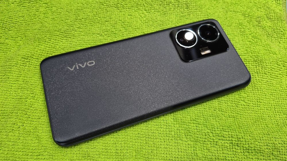 Vivo Y55 без коробки и зарядного. Есть документ приобретения.
