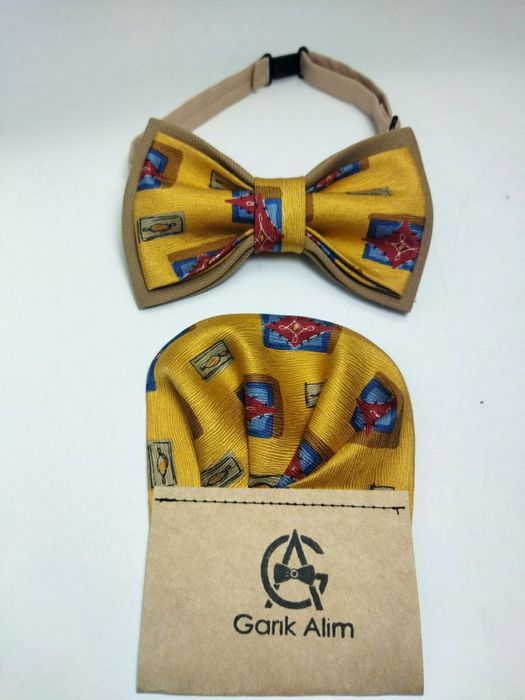 Галстуки, бабочки, нагрудной платок, мужская брошка - подарочный набор