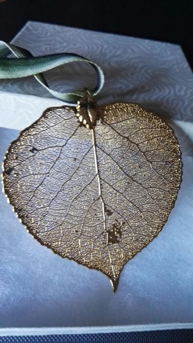 "ЛИСТО" - нежно позлатено бижу