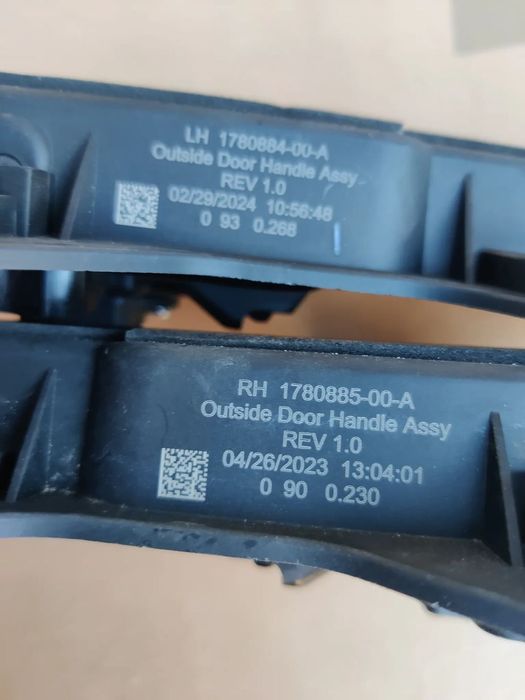 Maner deschidere usa portiera stanga dreapta TESLA Model 3 si Y 1780885-00-A / 1780884