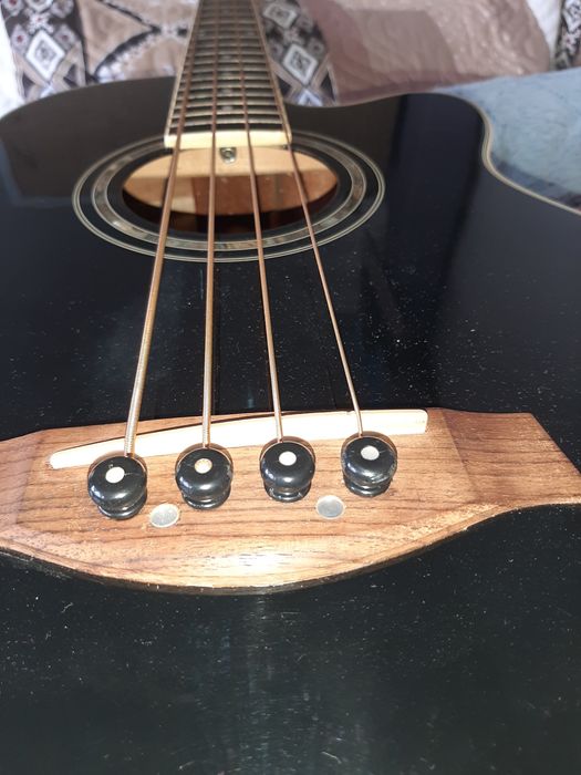 Chitara Bas Electro-acustică IBANEZ
