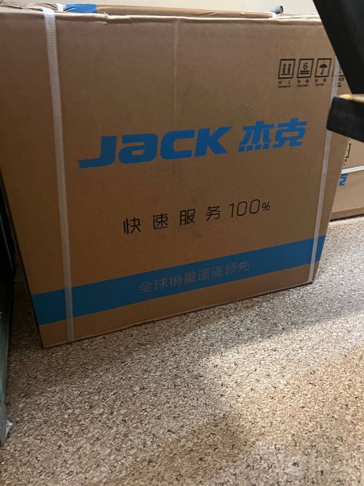 Промышленная швейная машина JACK F5 новая, комплект