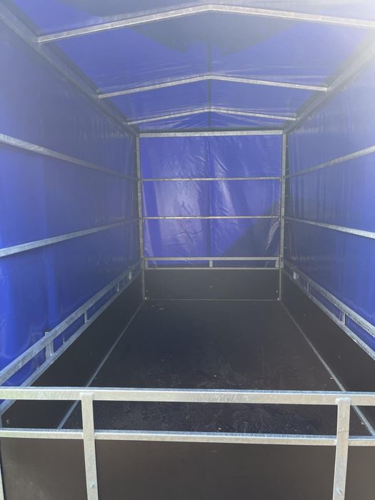 Двуосно ремарке .