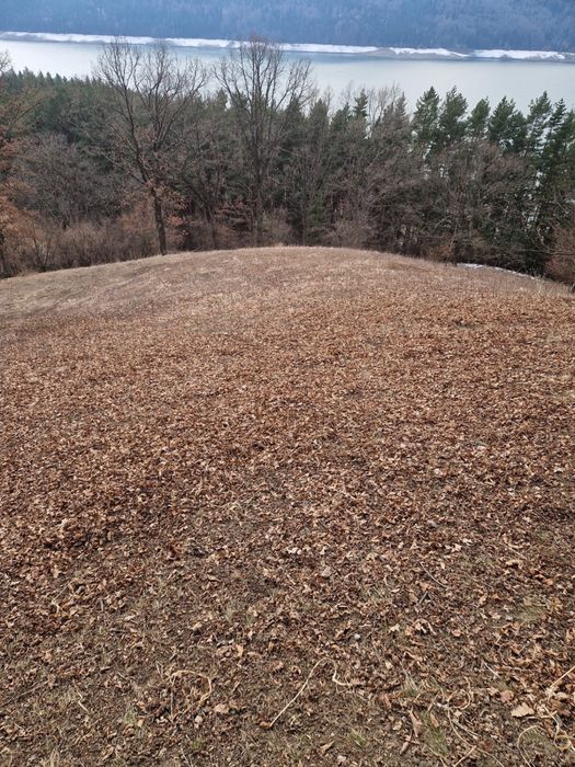 Teren intravilan com. Hangu